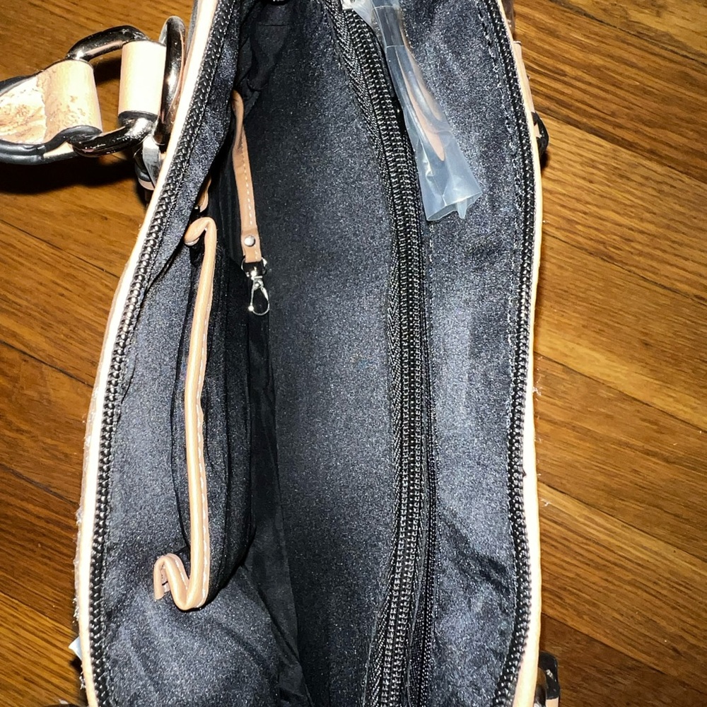 Giani Bernini Black and Tan Satchel - Picture 4 of 7